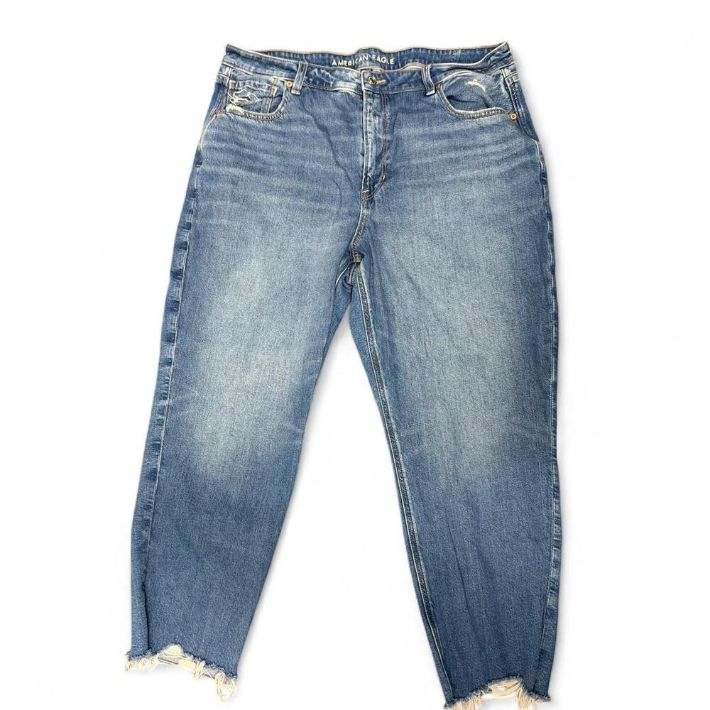 American Eagle Strigid Mom Jeans Size 18 Short Medium Wash Raw Hem